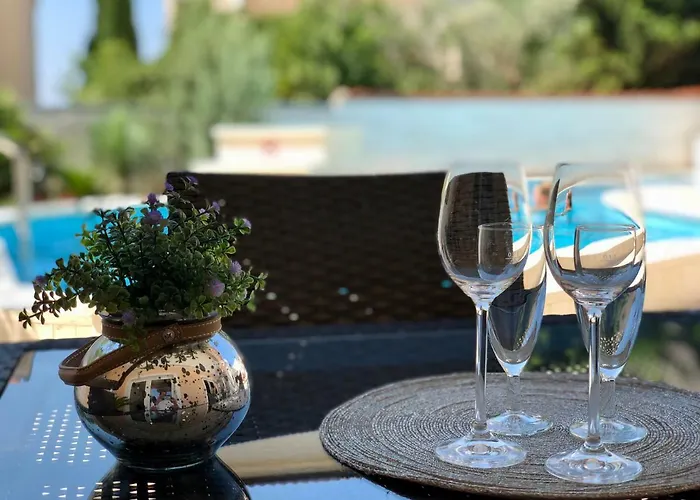 Апартаменти Dalmatien Traumhaus *