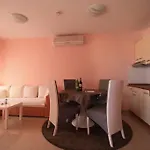 Dalmatien Traumhaus מאקרסקה