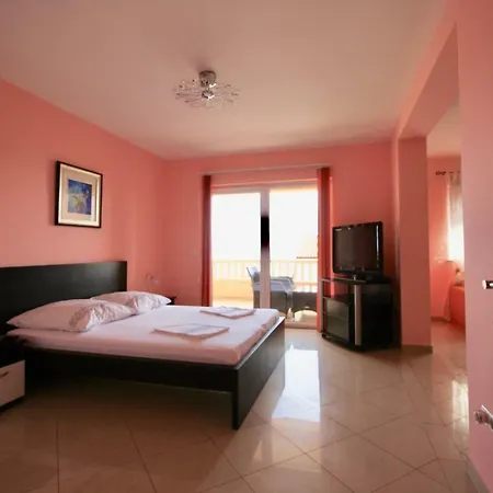 Dalmatien Traumhaus Апартаменты Макарска