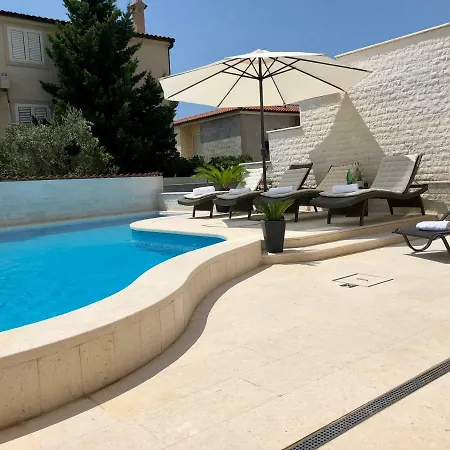 Dalmatien Traumhaus Апартаменты Макарска